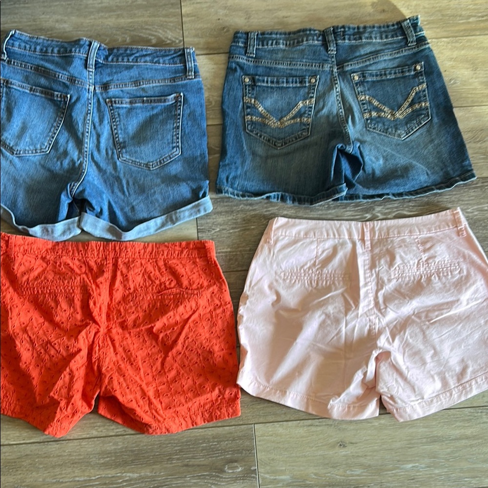 Universal Thread and Nine West Blue Jean Shorts & 2 Old Navy Shorts Size 6